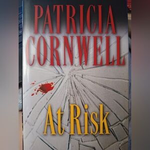 𝘗𝘢𝘵𝘳𝘪𝘤𝘪𝘢 𝘊𝘰𝘳𝘯𝘸𝘦𝘭𝘭 '𝘈𝘵 𝘙𝘪𝘴𝘬' 𝘏𝘢𝘳𝘥𝘤𝘰𝘷𝘦𝘳 𝘉𝘰𝘰𝘬